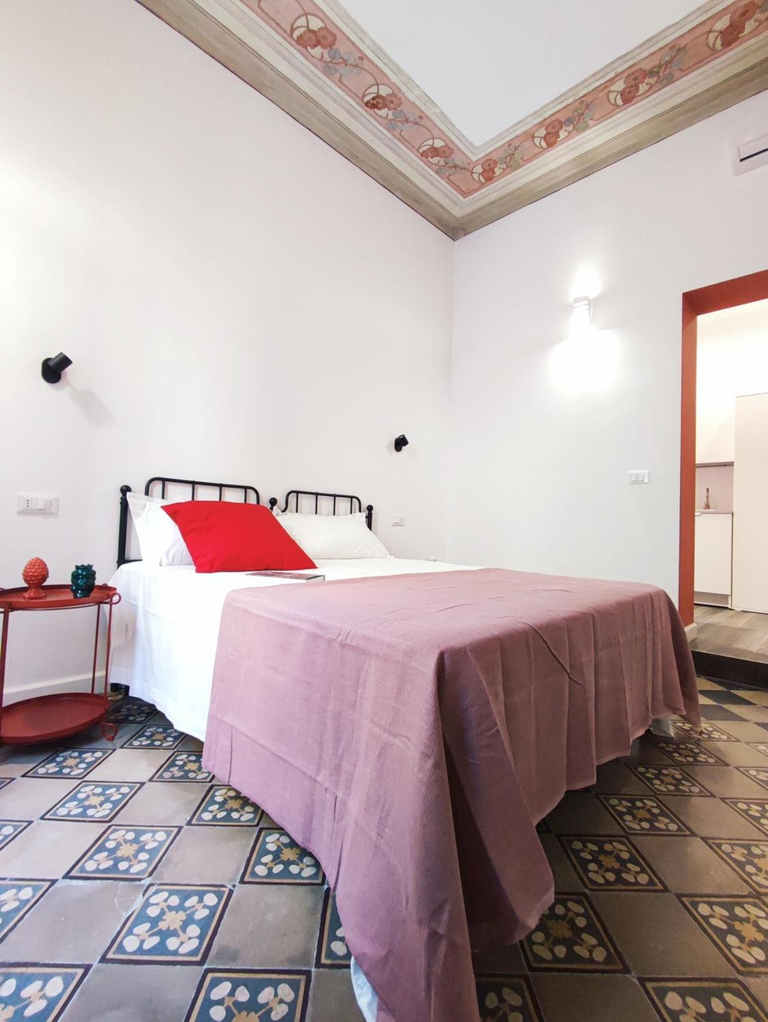 Donna Oliva Guest House Palermo Exterior photo