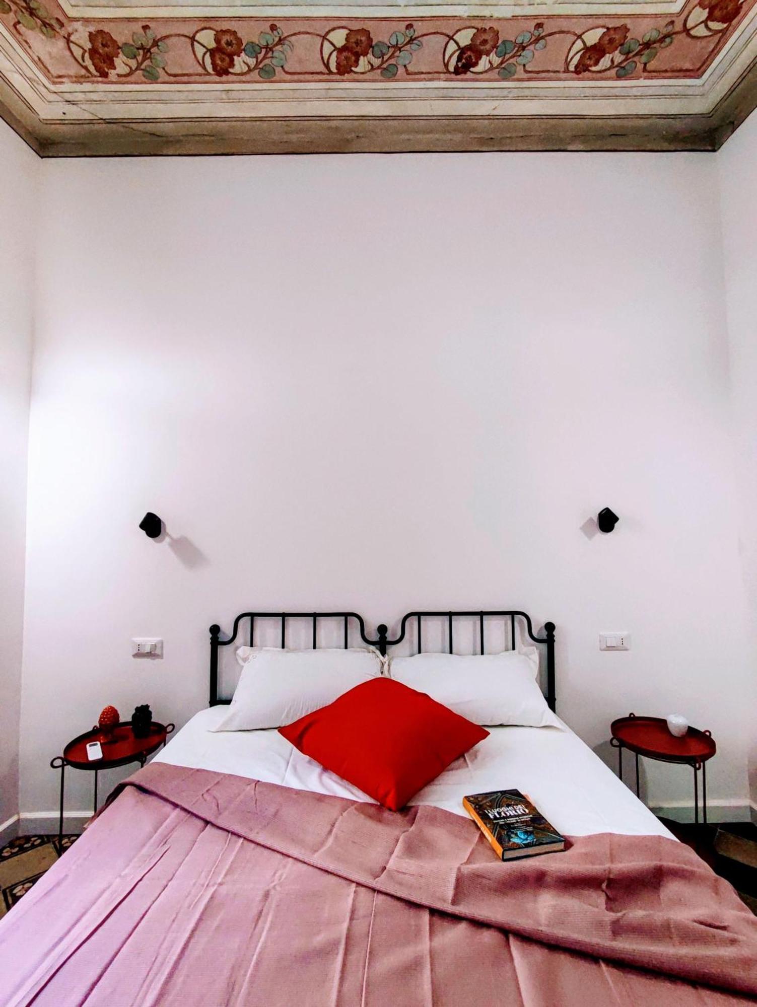 Donna Oliva Guest House Palermo Exterior photo